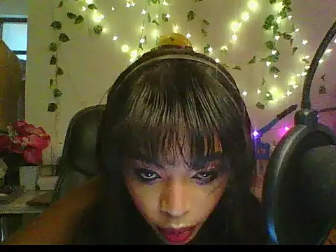 Snapshot of Anaconda2350 chatting on 21, 10, 2025 Anaconda2350 online show from 21, 10, 2025