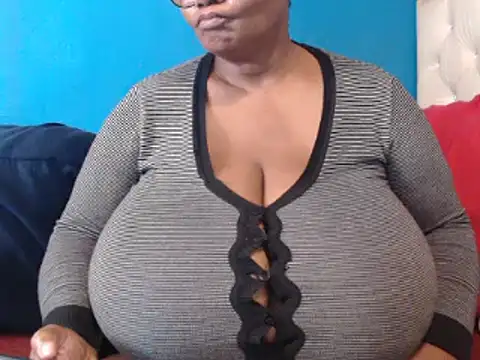 CUTEFIRMMELONSS online show from 16, 2, 2025