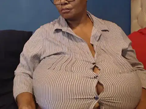 CUTEFIRMMELONSS online show from 18, 2, 2025