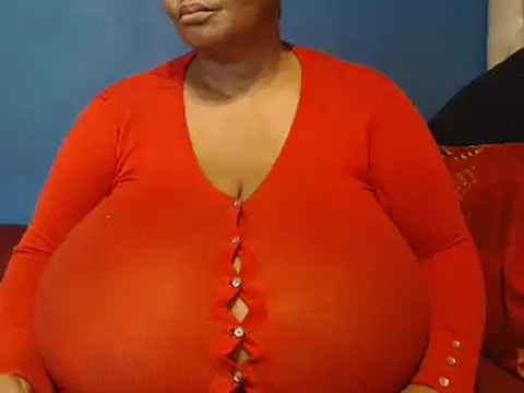 CUTEFIRMMELONSS online show from 1, 3, 2025