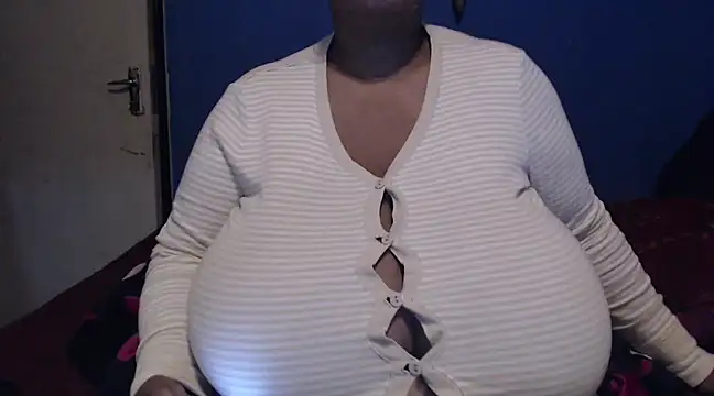 CUTEFIRMMELONSS online show from 7, 3, 2025