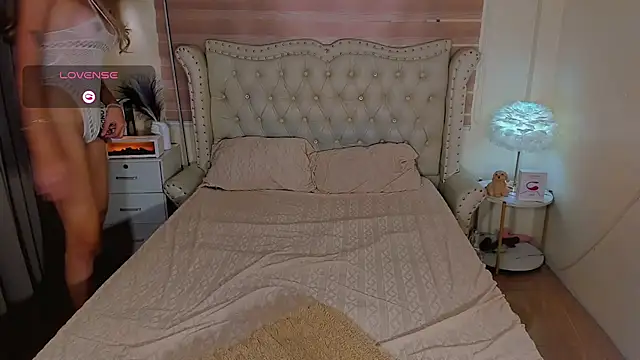 FinestGirlx online show from 25, 2, 2026