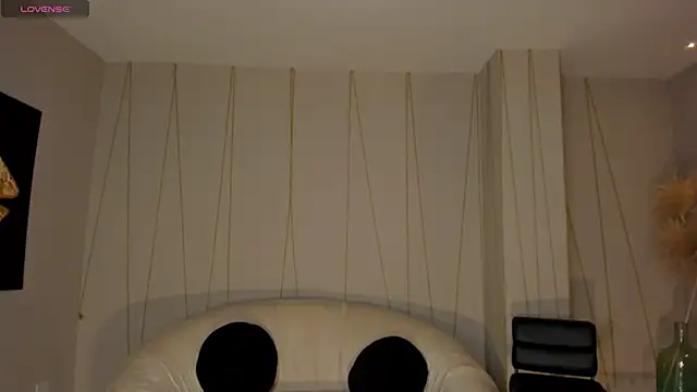 Snapshot of MariamRivera_ chatting on 18, 12, 2024 MariamRivera online show from 18, 12, 2024