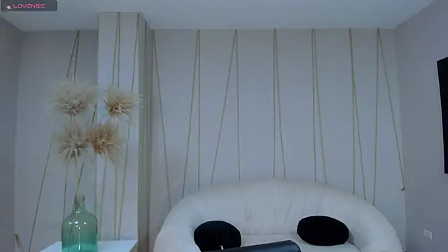 Snapshot of MariamRivera_ chatting on 29, 1, 2025 MariamRivera online show from 29, 1, 2025