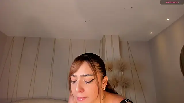 Snapshot of MariamRivera_ chatting on 30, 1, 2025 MariamRivera online show from 30, 1, 2025