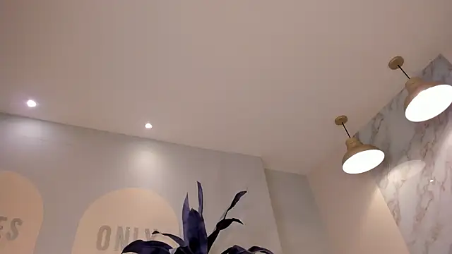 Snapshot of MariamRivera_ chatting on 18, 2, 2025 MariamRivera online show from 18, 2, 2025