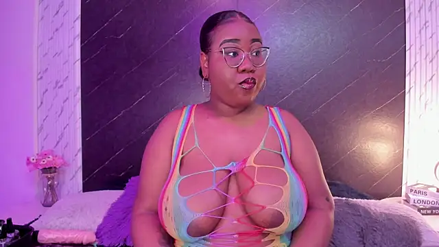 Snapshot of Darnellqueen chatting on 18, 9, 2025 Darnellqueen online show from 18, 9, 2025