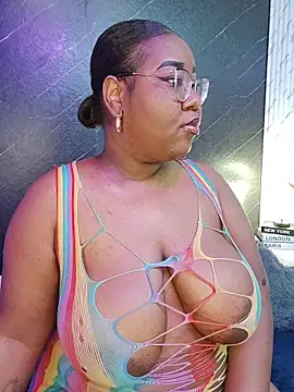 Snapshot of Darnellqueen chatting on 10, 10, 2025 Darnellqueen online show from 10, 10, 2025