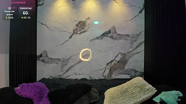 Snapshot of Darnellqueen chatting on 28, 11, 2025 Darnellqueen online show from 28, 11, 2025