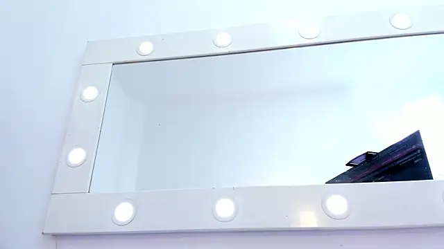 Helenn monroy1 online show from 23, 4, 2026