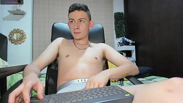 Snapshot of Christ_Miller3 chatting on 22, 3, 2025 Christ Miller3 online show from 22, 3, 2025