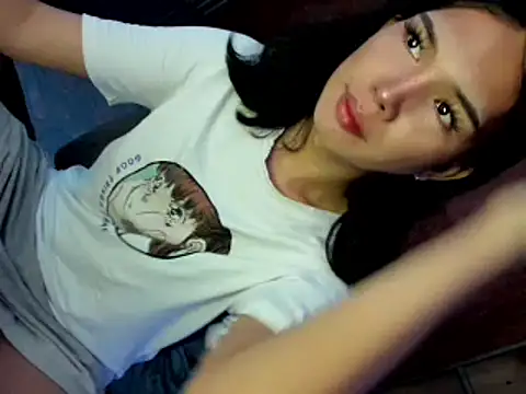 Snapshot of mav1s_ chatting on 28, 10, 2025 mav1s  online show from 28, 10, 2025