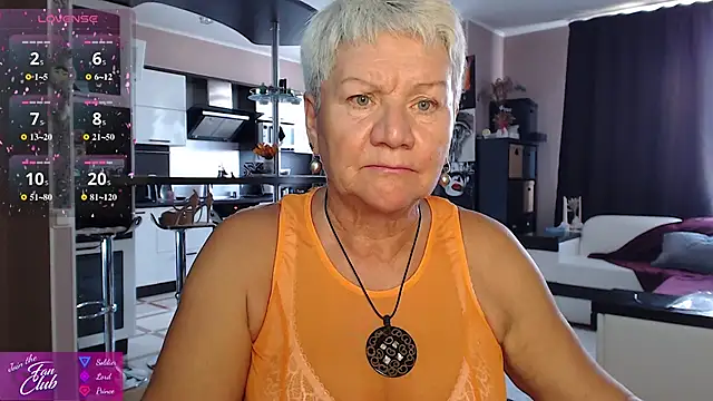 Snapshot of roxana_brooks chatting on 19, 6, 2026 roxana brooks online show from 19, 6, 2026