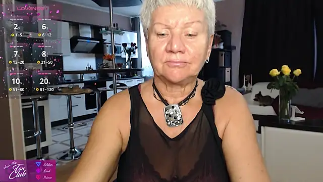 Snapshot of roxana_brooks chatting on 28, 6, 2026 roxana brooks online show from 28, 6, 2026