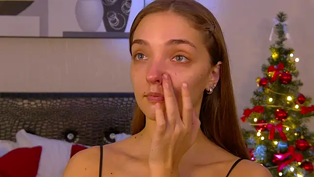 VirginieCruz online show from 23, 12, 2025