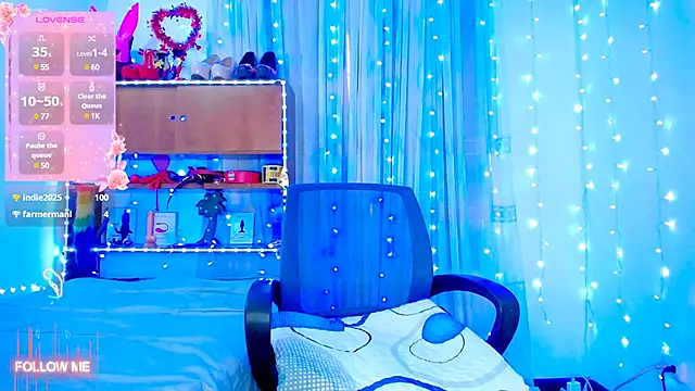 Snapshot of Aleexx___ chatting on 1, 2, 2025 Aleexx online show from 1, 2, 2025