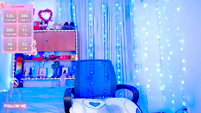 Snapshot of Aleexx___ chatting on 2, 2, 2025 Aleexx online show from 2, 2, 2025