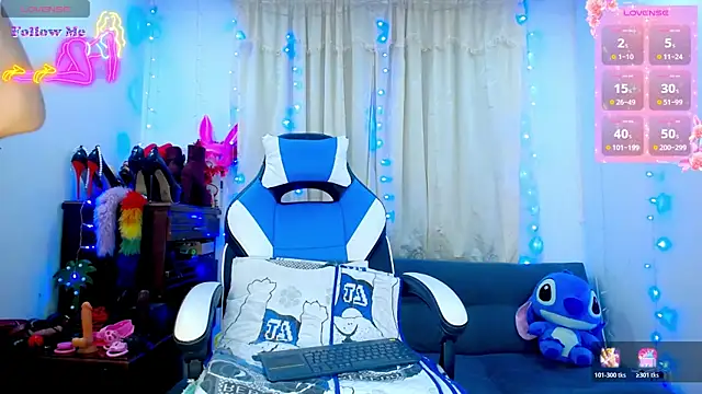 Aleexx    online show from 5, 12, 2025