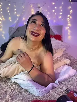 Karina Yang online show from 27, 11, 2025