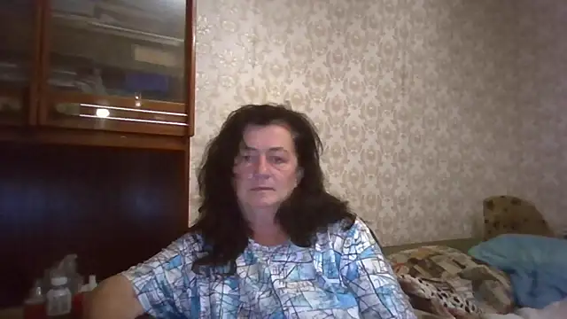 GypsiQueen2 online show from 17, 9, 2025