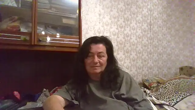 GypsiQueen2 online show from 1, 11, 2025