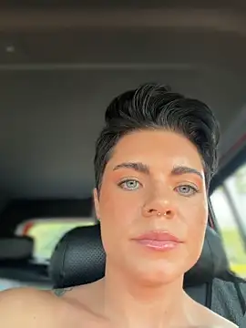 Snapshot of LukeLouHarvey chatting on 23, 2, 2026 LukeLouHarvey online show from 23, 2, 2026