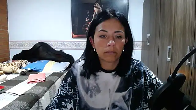 Snapshot of sharoon_cheerry chatting on 6, 5, 2026 sharoon cheerry online show from 6, 5, 2026