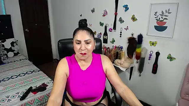 Snapshot of mature_bigboobs10 chatting on 16, 12, 2025 mature bigboobs10 online show from 16, 12, 2025