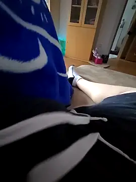 Snapshot of DauerGeilDaddy chatting on 27, 10, 2025 DauerGeilDaddy online show from 27, 10, 2025