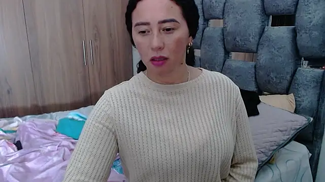 Snapshot of sara_hott_1 chatting on 26, 1, 2025 sara hott 1 online show from 26, 1, 2025