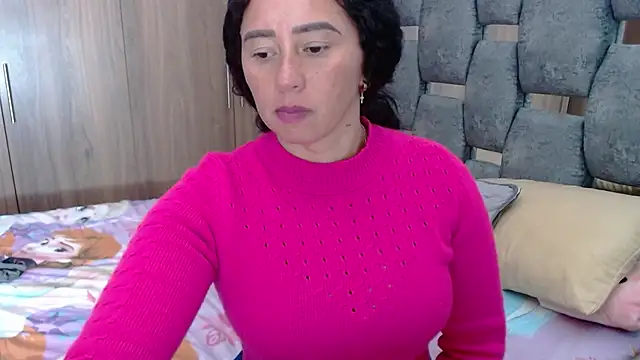 Snapshot of sara_hott_1 chatting on 28, 1, 2025 sara hott 1 online show from 28, 1, 2025