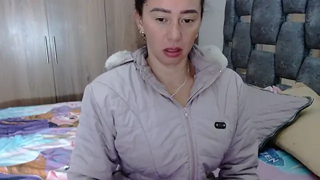 Snapshot of sara_hott_1 chatting on 30, 1, 2025 sara hott 1 online show from 30, 1, 2025