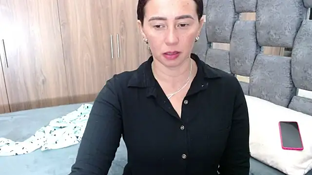 Snapshot of sara_hott_1 chatting on 25, 2, 2025 sara hott 1 online show from 25, 2, 2025