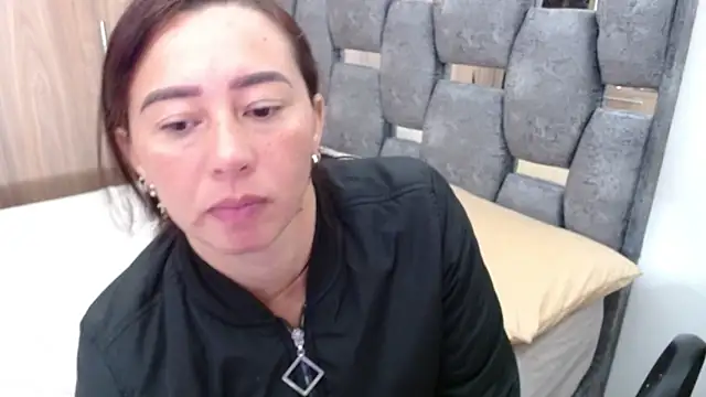 Snapshot of sara_hott_1 chatting on 21, 3, 2025 sara hott 1 online show from 21, 3, 2025