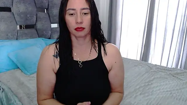 Snapshot of sara_hott_1 chatting on 21, 9, 2025 sara hott 1 online show from 21, 9, 2025