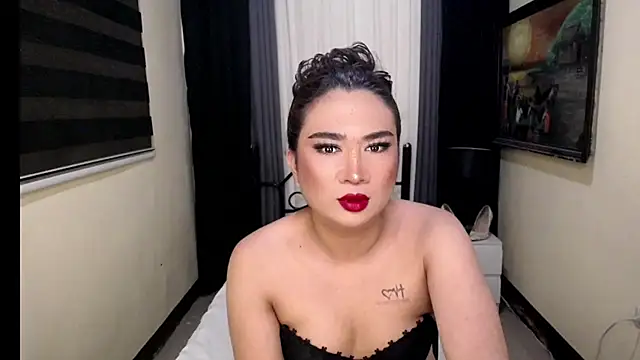 Snapshot of Yesha_harper chatting on 4, 7, 2026 Yesha harper online show from 4, 7, 2026