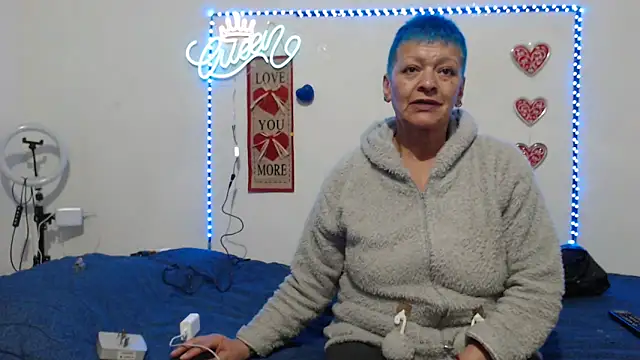 loquitaqueen011 online show from 12, 3, 2025