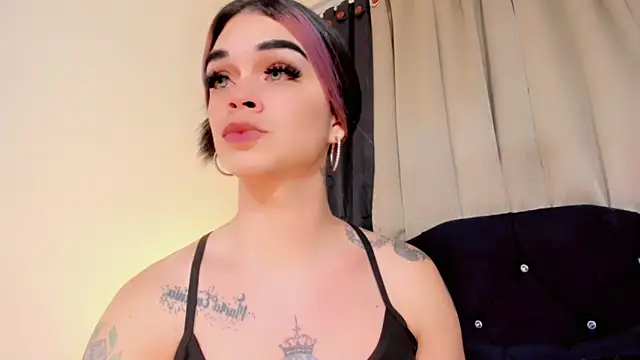 Snapshot of lesly_xx chatting on 12, 6, 2026 lesly xx online show from 12, 6, 2026