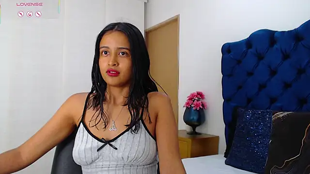 Snapshot of Lili666_ chatting on 3, 6, 2026 Lili666 online show from 3, 6, 2026