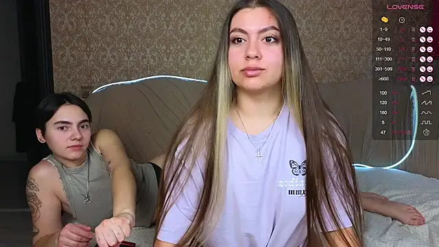 twobabesweet online show from 7, 12, 2024