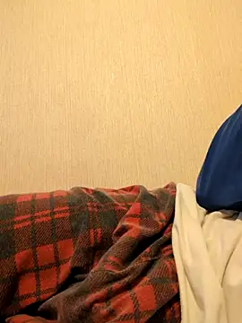 Snapshot of TheLoneWolf4 chatting on 13, 11, 2025 TheLoneWolf4 online show from 13, 11, 2025