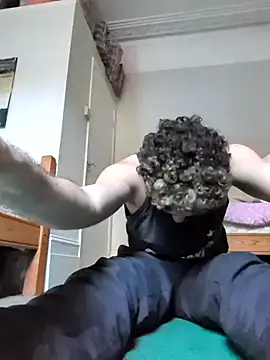 Snapshot of TheLoneWolf4 chatting on 18, 11, 2025 TheLoneWolf4 online show from 18, 11, 2025