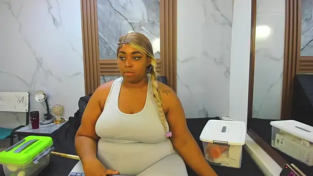 HannyMansonh online show from 28, 2, 2025