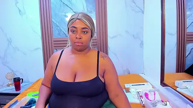 HannyMansonh online show from 6, 3, 2025