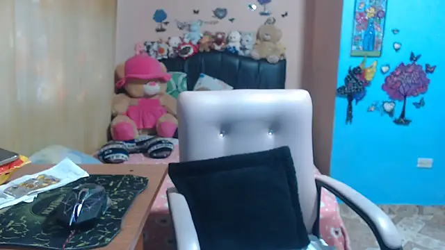 milfeddy  online show from 4, 4, 2026