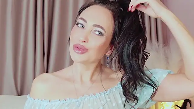 Snapshot of NaomiBlack35 chatting on 7, 2, 2025 NaomiBlack35 online show from 7, 2, 2025