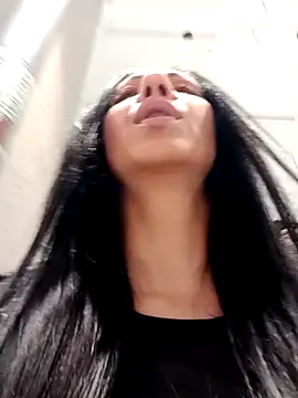 LeticiaWoods online show from 4, 2, 2025