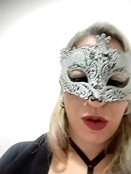 Snapshot of Copazzasoft chatting on 28, 11, 2025 Copazzasoft online show from 28, 11, 2025