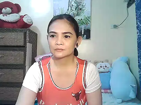 Kisses-13 online show from 31, 5, 2026