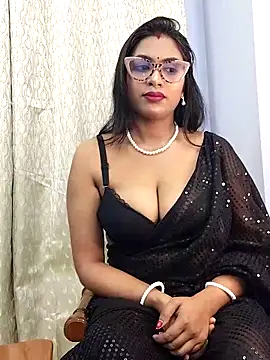 Queen Dolly online show from 11, 10, 2025